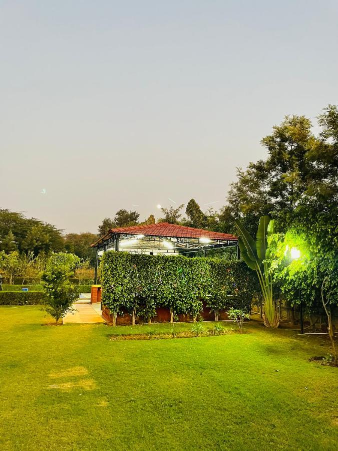 Anantam Aravali Villa Gurgaon Exterior foto